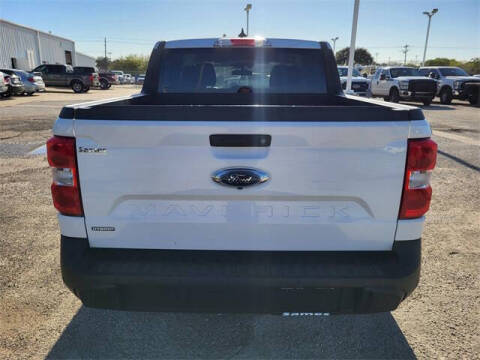 2022 Ford Maverick XL