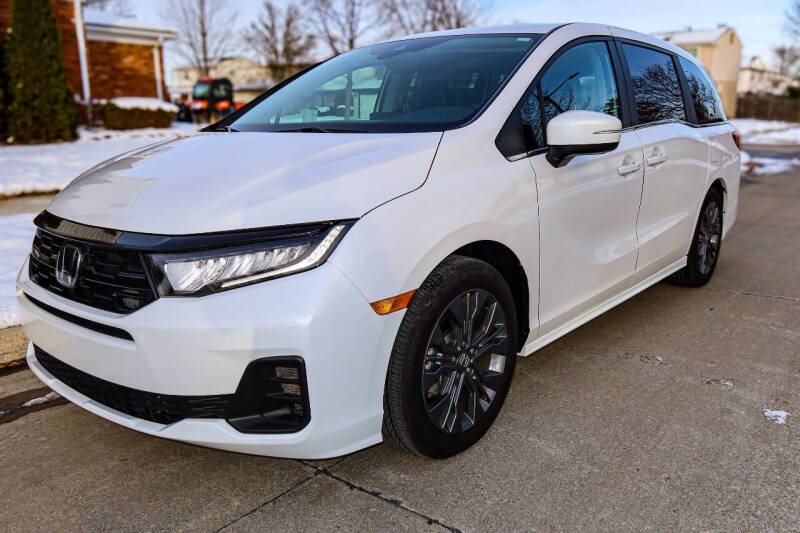 2025 Honda Odyssey Touring's photo