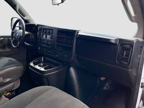 2023 Chevrolet Express 2500