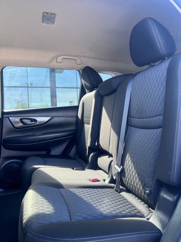 2019 Nissan Rogue S