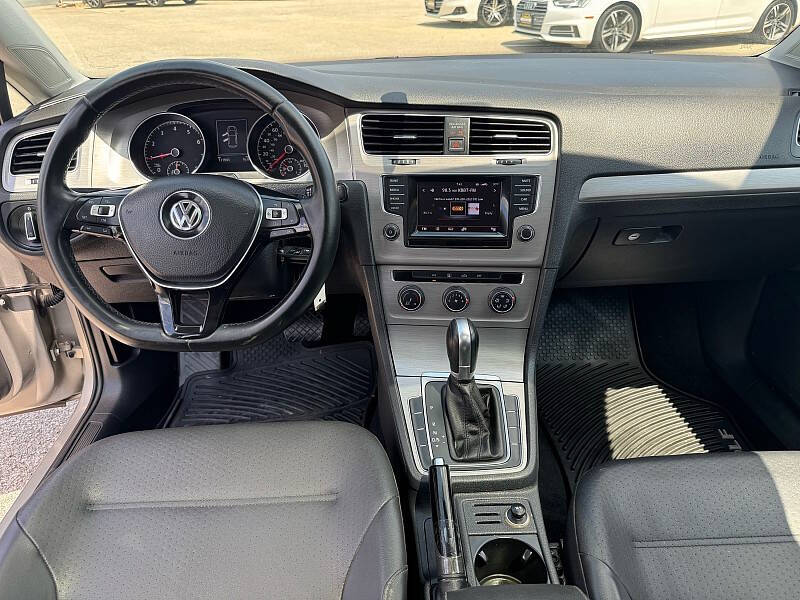 2015 Volkswagen Golf