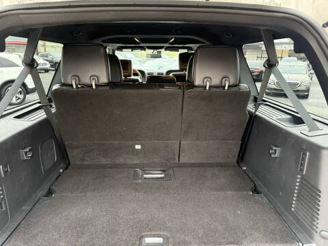 2017 Lincoln Navigator L Select