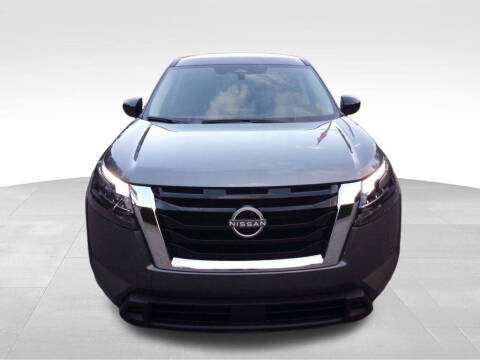 2025 Nissan Pathfinder S