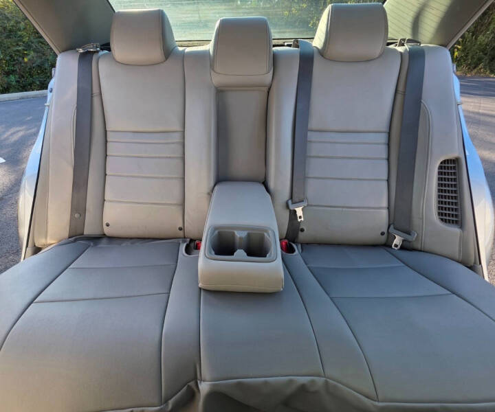 2015 Toyota Camry Hybrid XLE