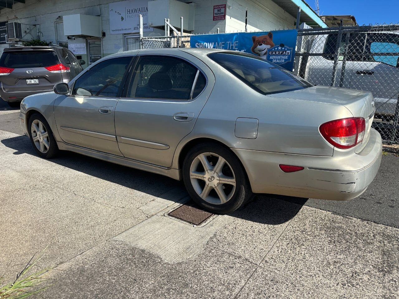 View vehicle photo 2