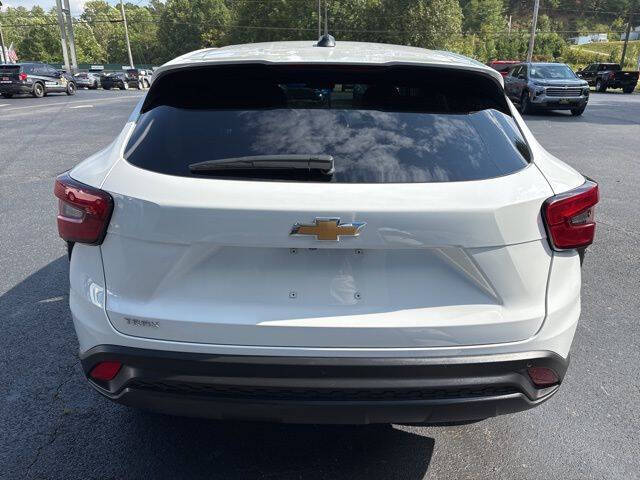 2024 Chevrolet Trax LS