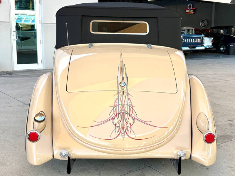 1936 Ford Model 68