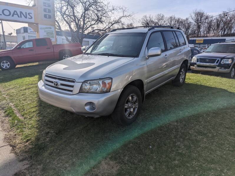 2003 Toyota Highlander for sale at SPORTS & IMPORTS AUTO SALES in Omaha NE