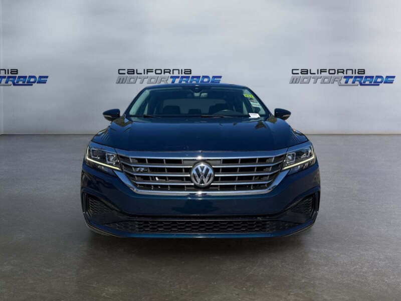 2020 Volkswagen Passat R-Line