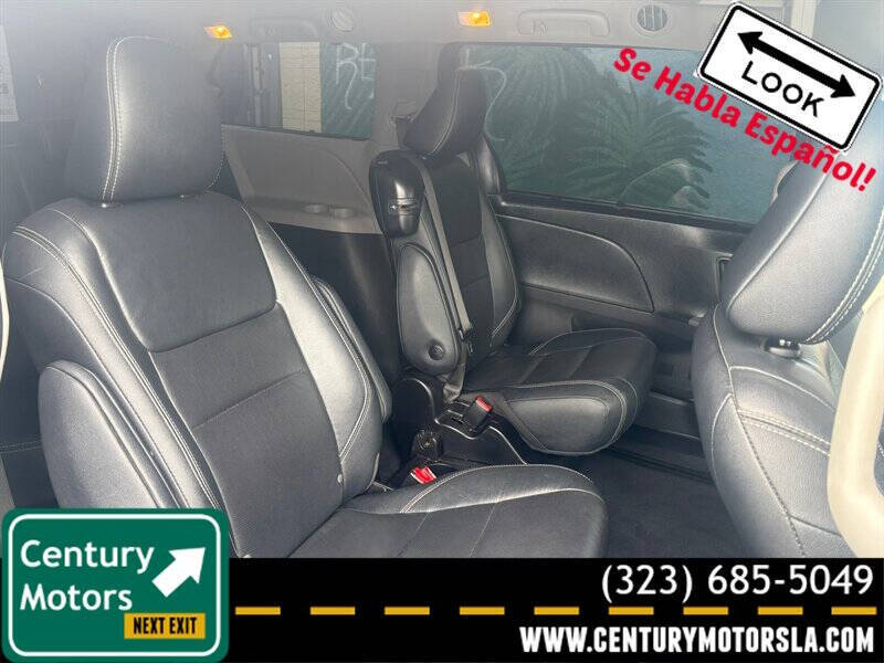 2018 Toyota Sienna SE Premium 8-Passenger