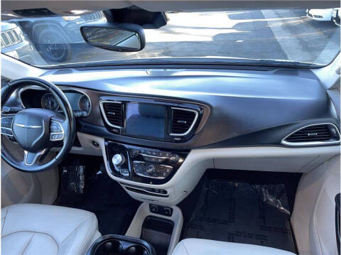 2018 Chrysler Pacifica Touring L