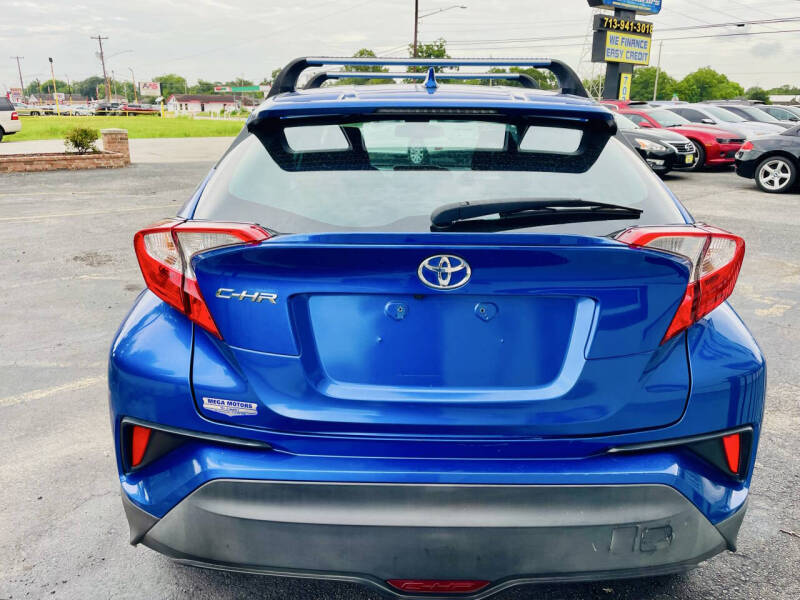 2018 Toyota C-HR XLE