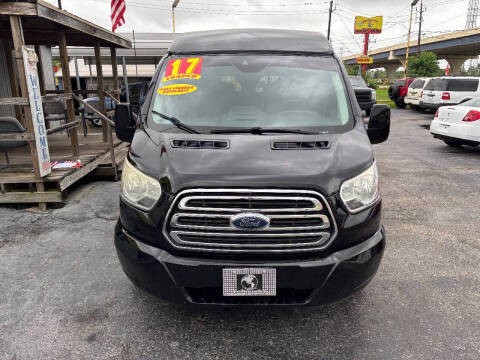 2017 Ford Transit 150 XLT