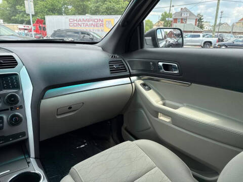 2014 Ford Explorer