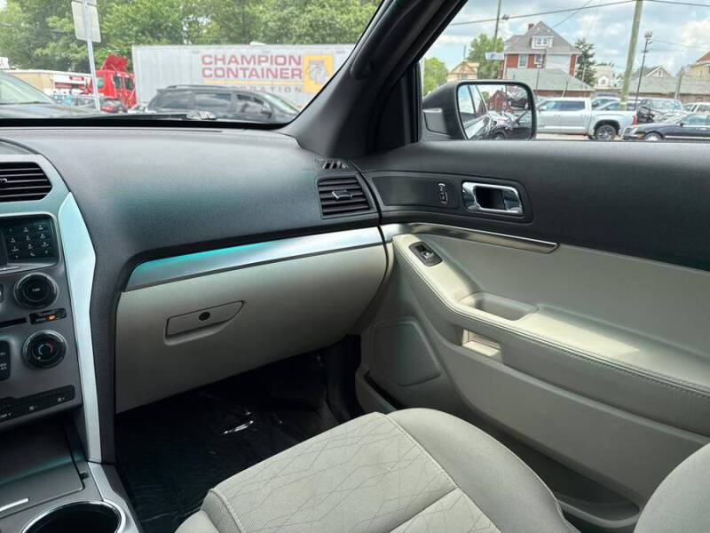 2014 Ford Explorer