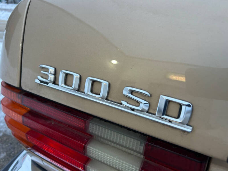 1984 Mercedes-Benz 300-Class 300 SD