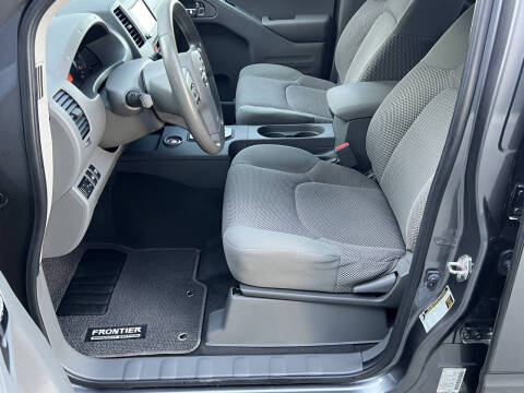 2020 Nissan Frontier SV