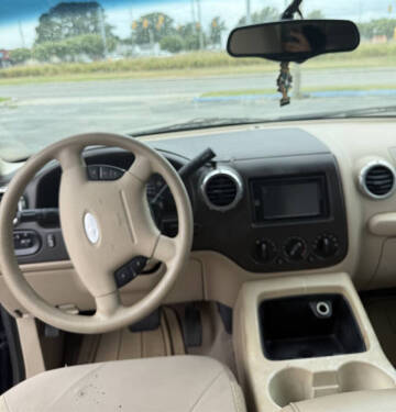 2004 Ford Expedition XLT