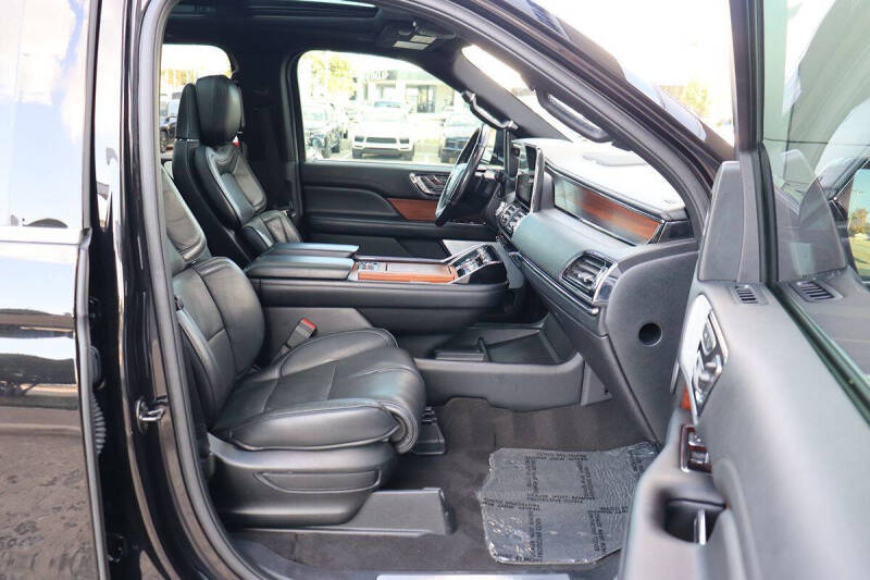 2019 Lincoln Navigator L Reserve