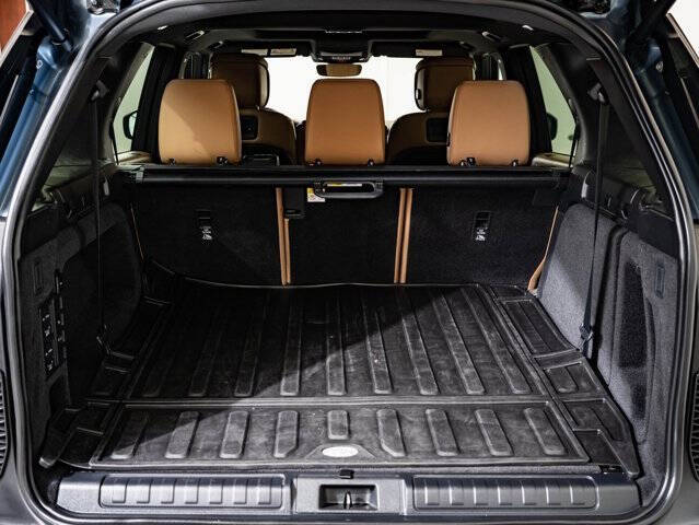 2023 Land Rover Discovery P300 S R-Dynamic