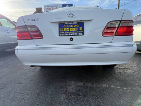 2001 Mercedes-Benz E-Class E 320