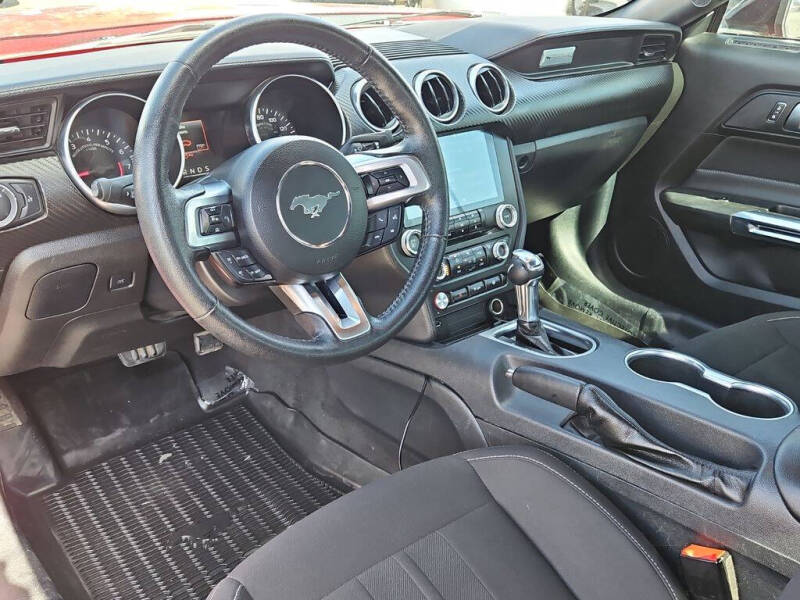 2022 Ford Mustang EcoBoost