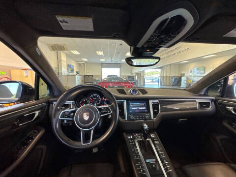 2017 Porsche Macan