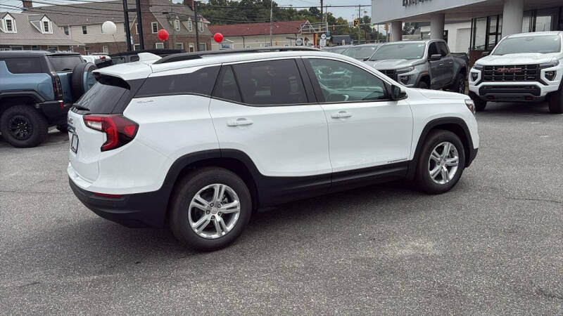 2024 GMC Terrain SLE