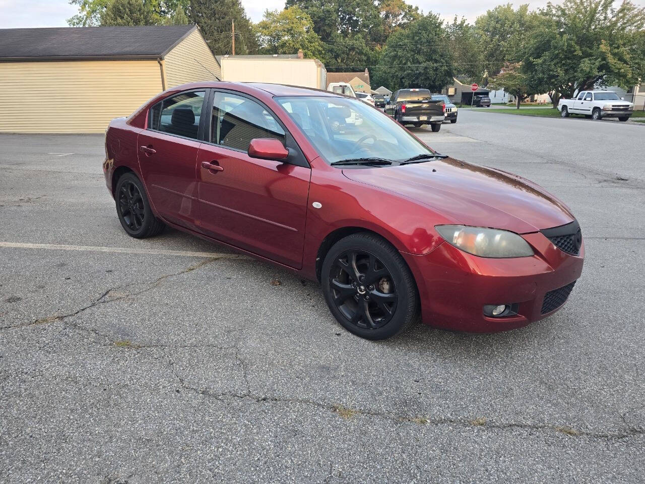 2009 Mazda Mazda3 for sale at QUEENSGATE AUTO SALES in York, PA