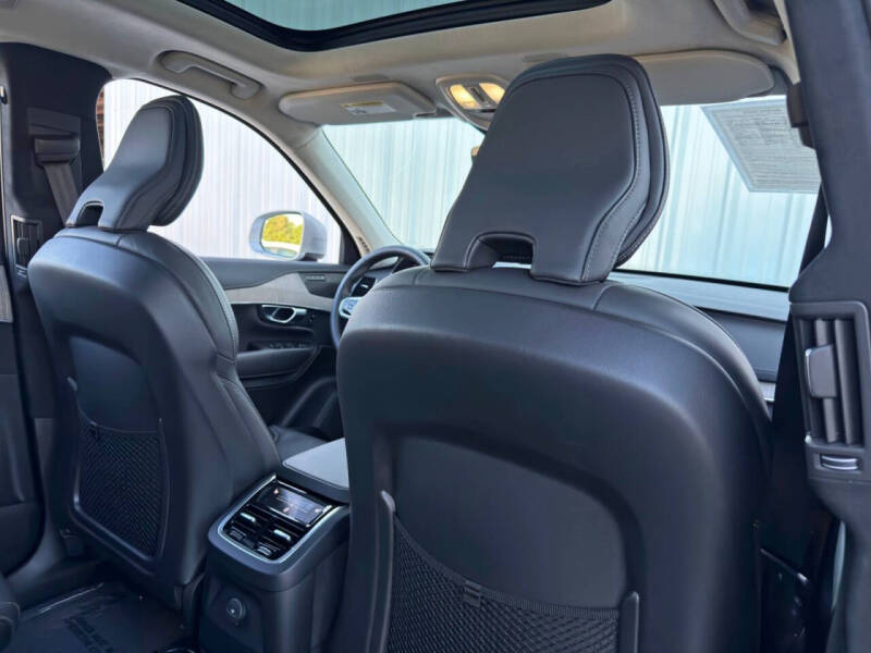 2023 Volvo XC90 Recharge T8 Ultimate Bright Theme 6P