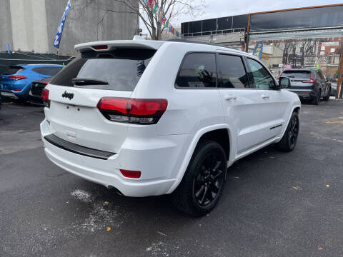 2018 Jeep Grand Cherokee Altitude