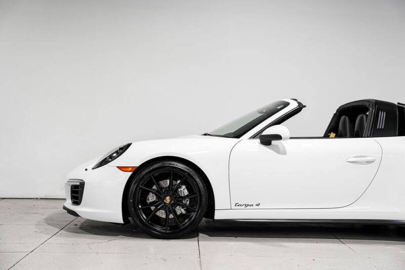 2017 Porsche 911 Targa 4