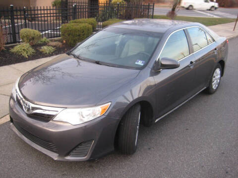 2012 Toyota Camry LE