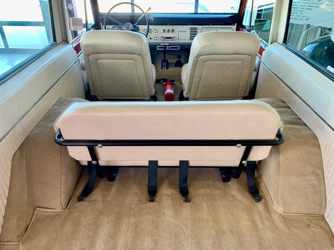 1972 Ford Bronco 40