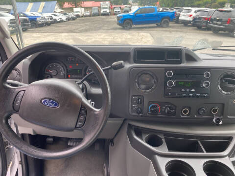 2011 Ford E-Series E-350 SD XL