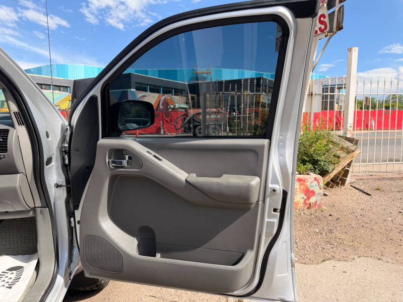 2012 Nissan Frontier SV V6