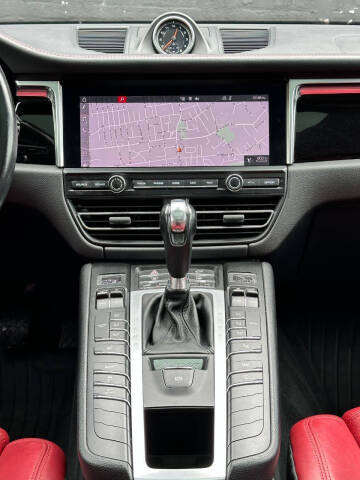 2020 Porsche Macan