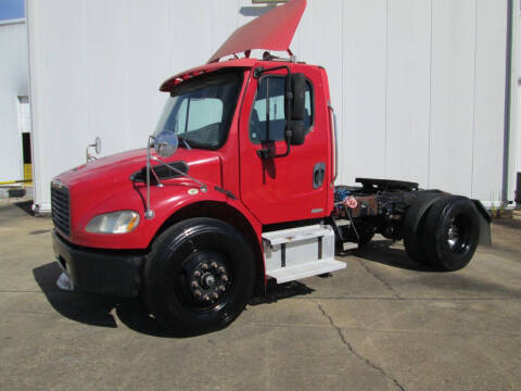 2005 Freightliner Business class M2
