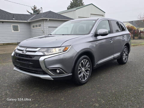 2018 Mitsubishi Outlander for sale at Select Cars & Trucks Inc in Hubbard OR