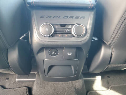 2025 Ford Explorer ST