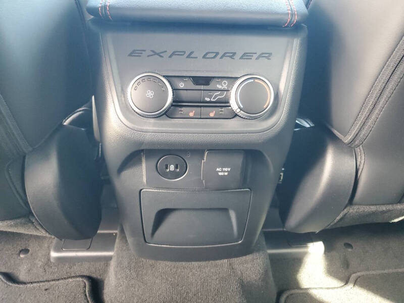 2025 Ford Explorer ST