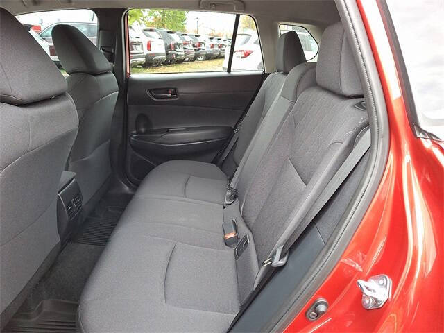 2025 Toyota Corolla Cross LE