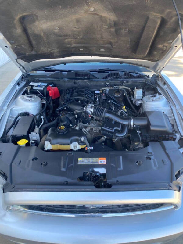 2013 Ford Mustang V6