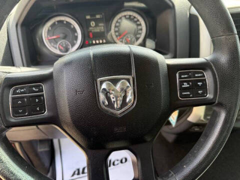 2016 RAM 1500 SLT