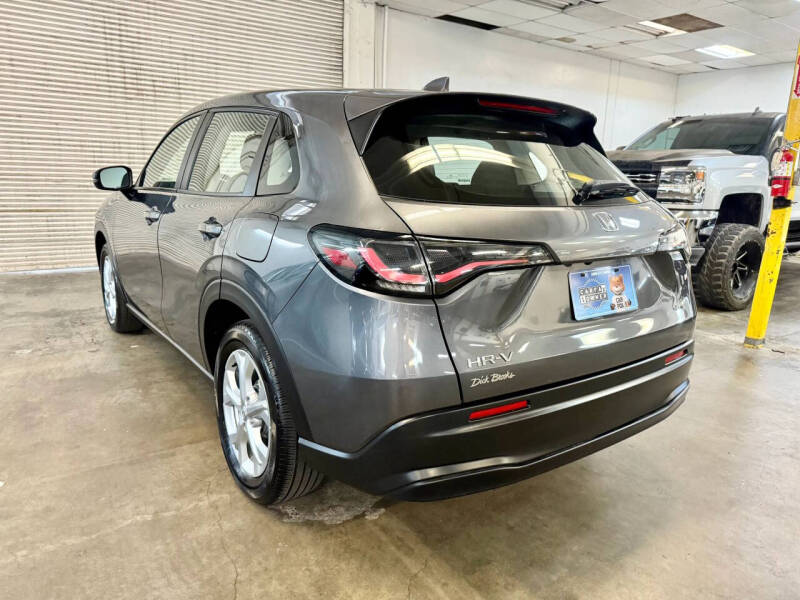2025 Honda HR-V LX