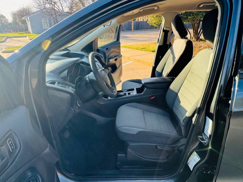 2019 Ford Escape S