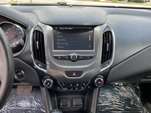 2017 Chevrolet Cruze LT Auto