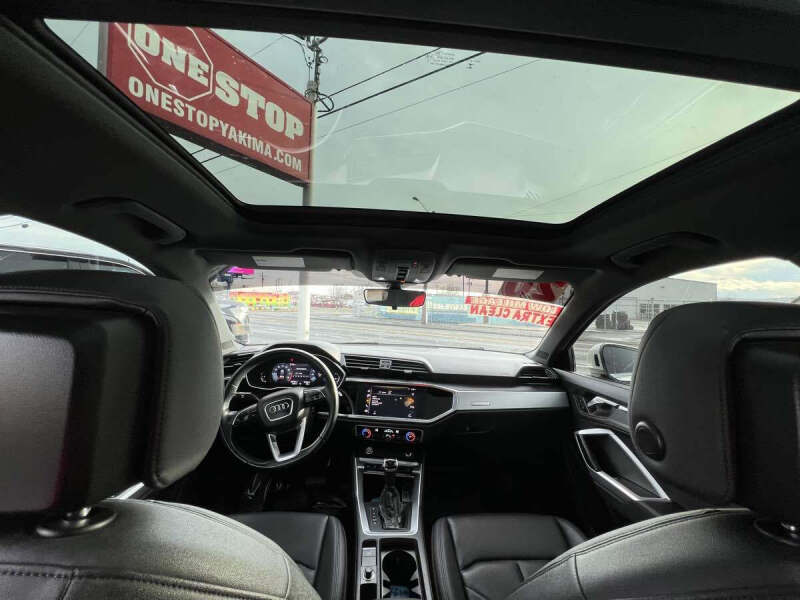 2020 Audi Q3 quattro S line Premium 45 TFSI