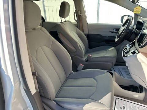 2017 Chrysler Pacifica Touring