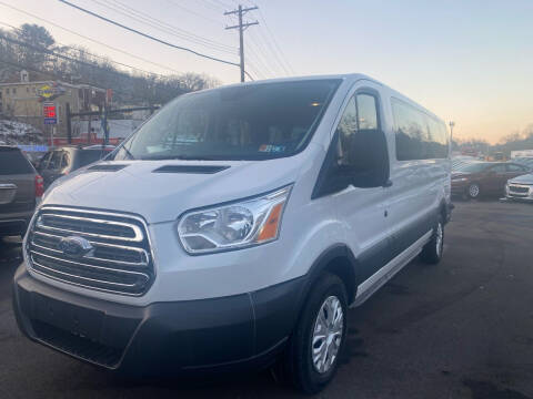 ford 40 passenger van